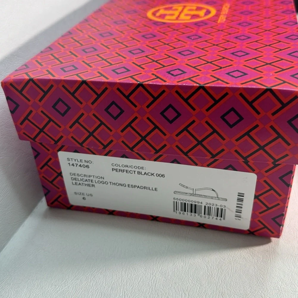 TORY BURCH Delicate Logo Thong - T-Bar Sandals casual outdoor summer vacation
